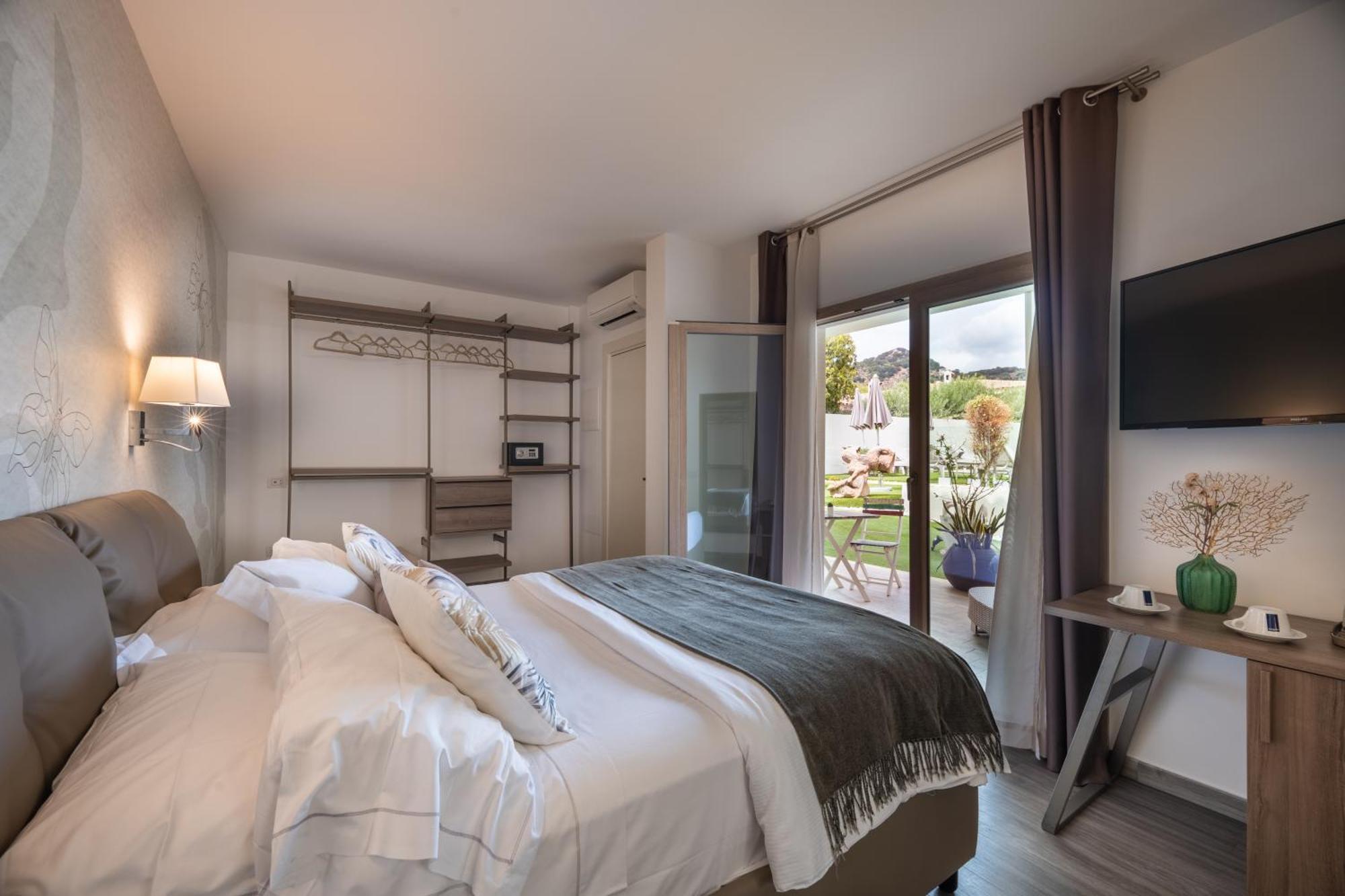 Suimi'S Hotel Villasimius Ngoại thất bức ảnh