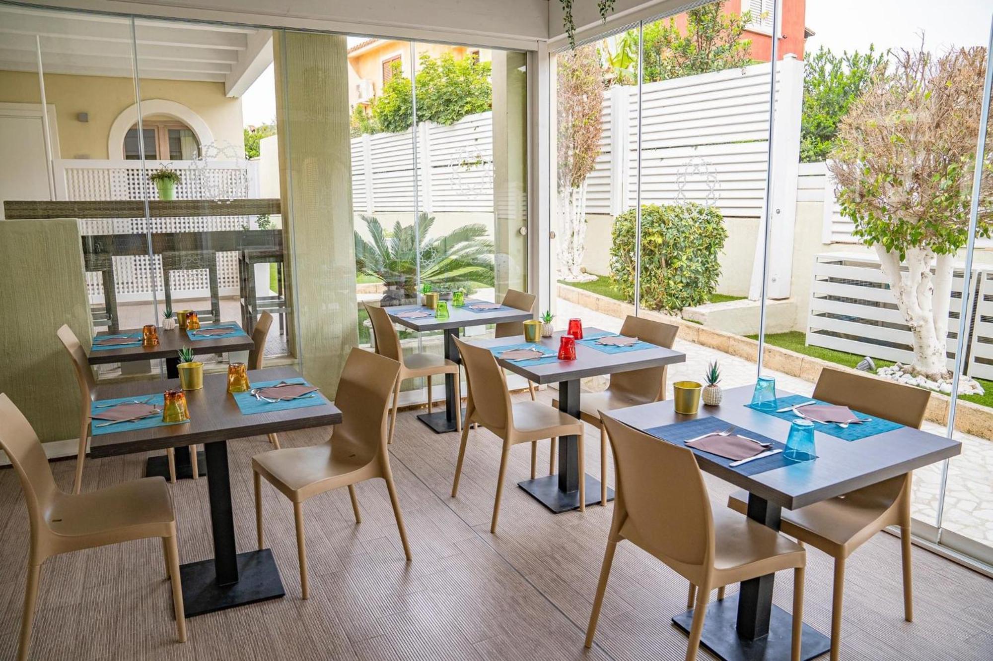 Suimi'S Hotel Villasimius Ngoại thất bức ảnh